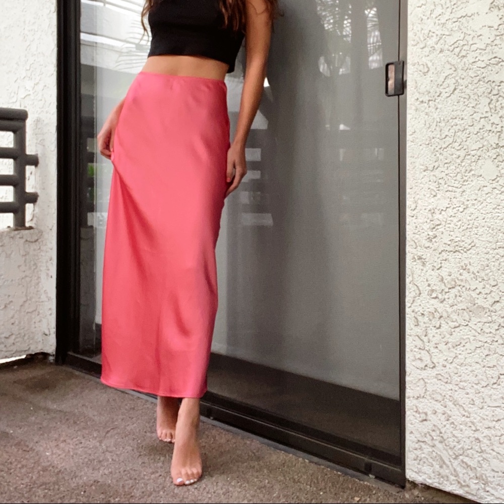 TOPSHOP SATIN SKIRT PINK SIZE 2